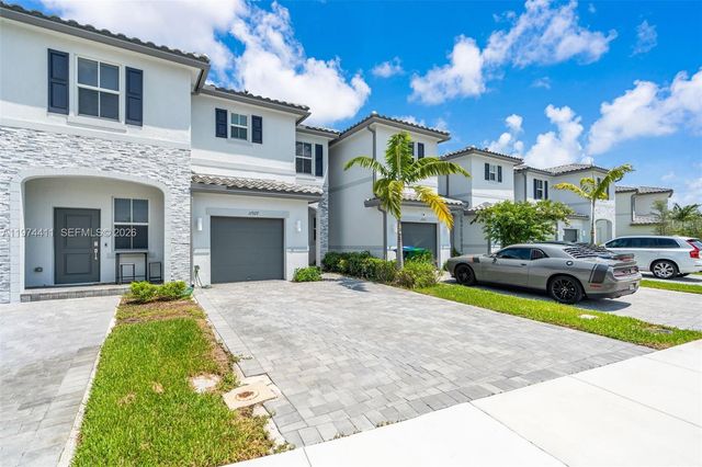 11927 NW 46th St 11927, Coral Springs, FL 33076