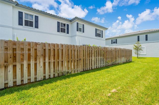 11927 NW 46th St 11927, Coral Springs, FL 33076