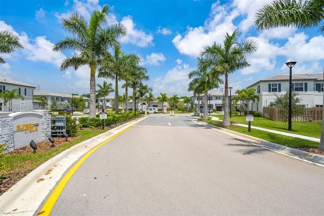 11927 NW 46th St 11927, Coral Springs, FL 33076