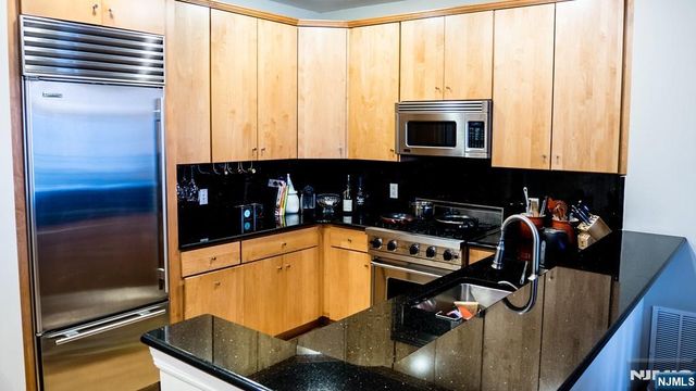 7400 River Road 225, North Bergen, NJ 07047