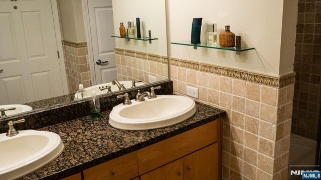 7400 River Road 225, North Bergen, NJ 07047