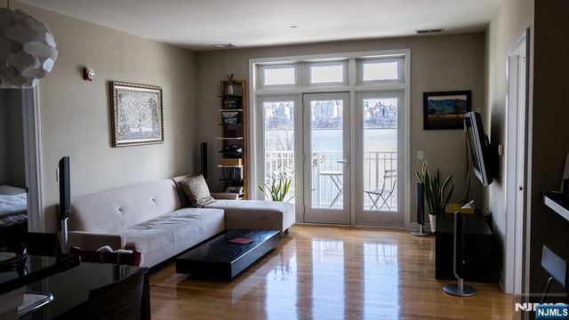 7400 River Road 225, North Bergen, NJ 07047