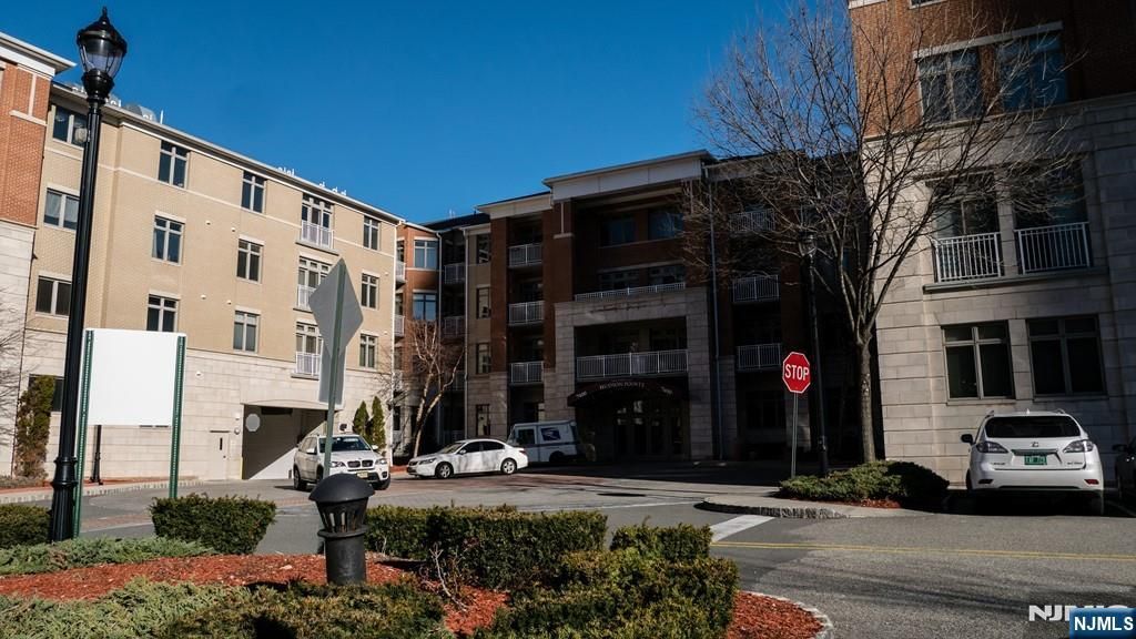 7400 River Road 225, North Bergen, NJ 07047