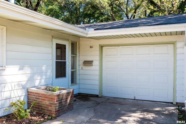 2828 N HARPER Terrace, Peoria, IL 61604