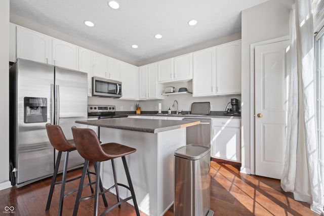 1194 Cavendish Drive, Carmel, IN 46032