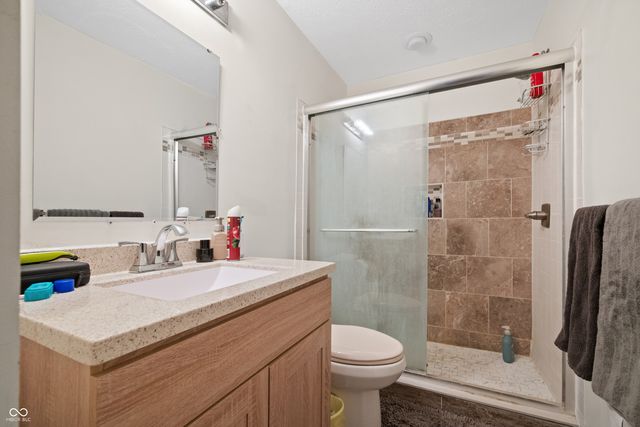 1194 Cavendish Drive, Carmel, IN 46032