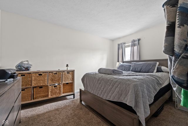 1194 Cavendish Drive, Carmel, IN 46032