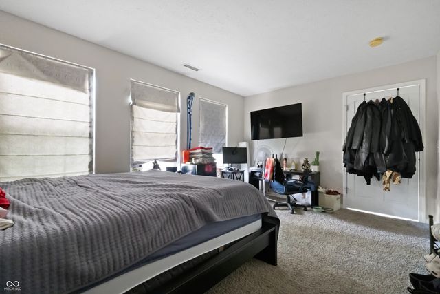 1194 Cavendish Drive, Carmel, IN 46032