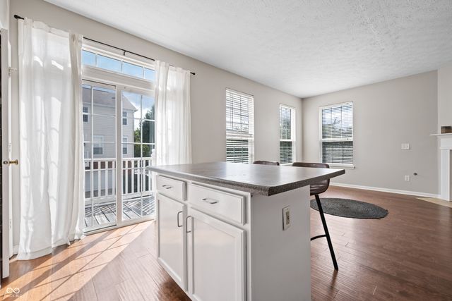 1194 Cavendish Drive, Carmel, IN 46032
