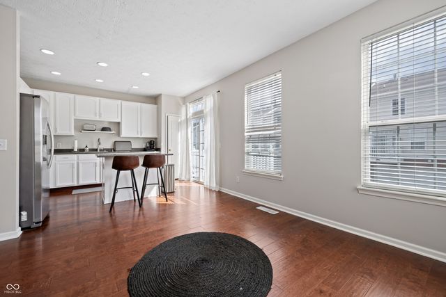 1194 Cavendish Drive, Carmel, IN 46032