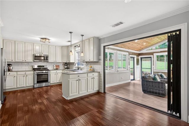 505 Wyncourtney Drive, Sandy Springs, GA 30328