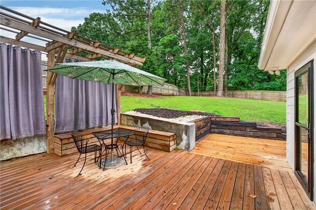 505 Wyncourtney Drive, Sandy Springs, GA 30328