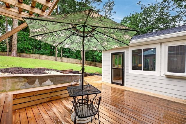 505 Wyncourtney Drive, Sandy Springs, GA 30328