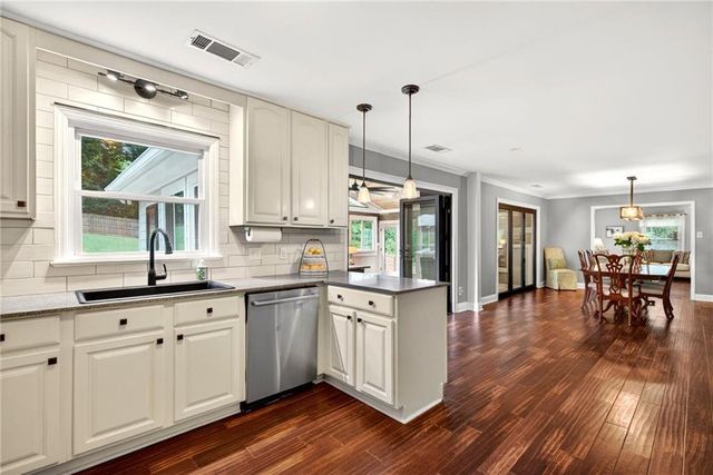 505 Wyncourtney Drive, Sandy Springs, GA 30328