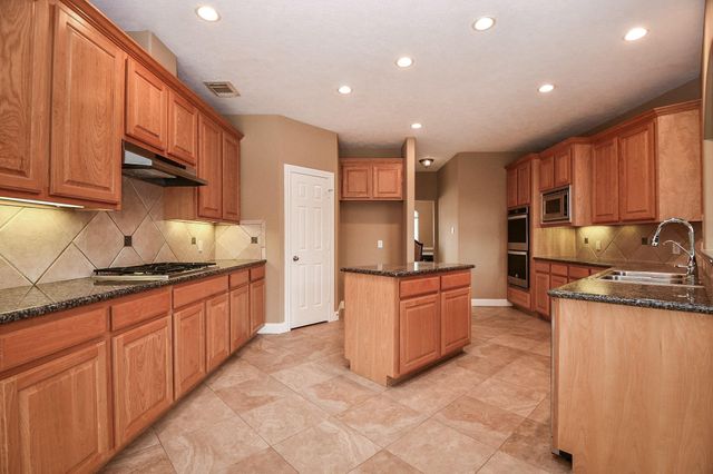 101 Palm Boulevard, Missouri City, TX 77459