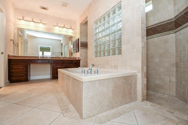 101 Palm Boulevard, Missouri City, TX 77459