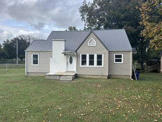 508 Lewis Ave, Shelbyville, TN 37160