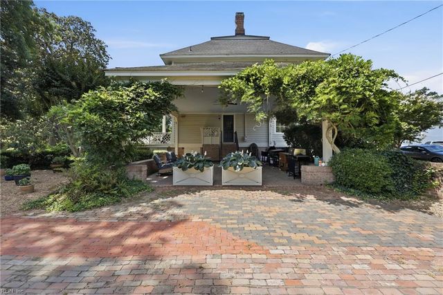 110 N Front ST, Hertford, NC 27944