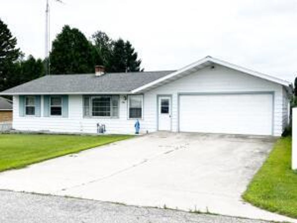 3305 Whistle LANE, Two Rivers, WI 54241