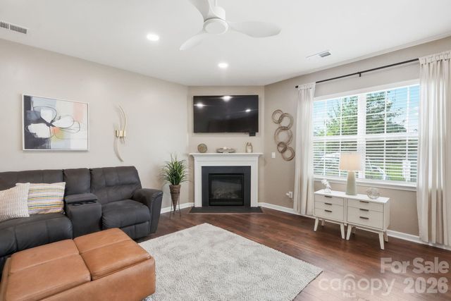 7572 Nolen Farm Drive, Gastonia, NC 28056