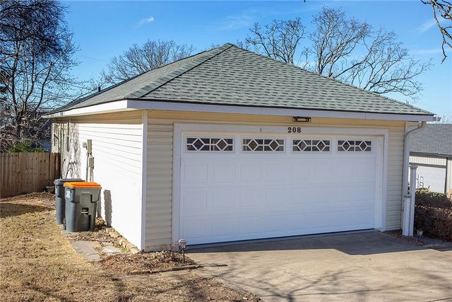 208 Heather Lane, Russellville, AR 72802