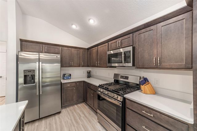 1574 ROWELL STREET, The Villages, FL 34762