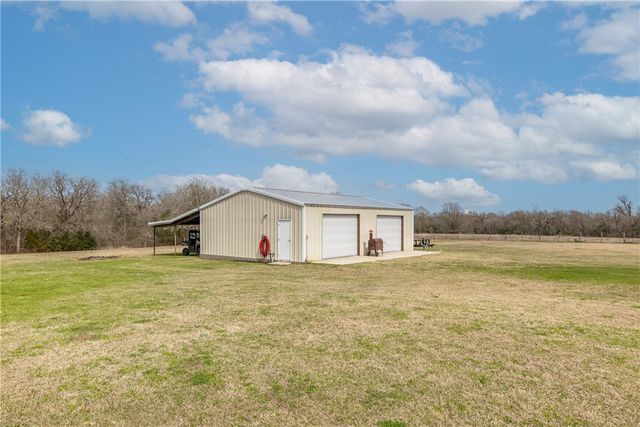 8912 County Road 121, Iola, TX 77861