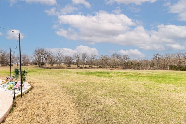 8912 County Road 121, Iola, TX 77861