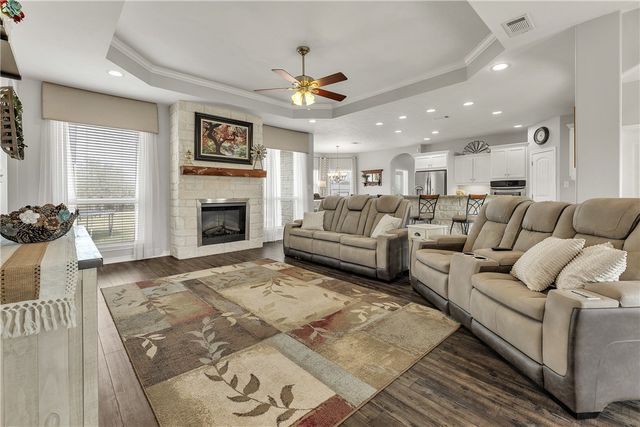 8912 County Road 121, Iola, TX 77861