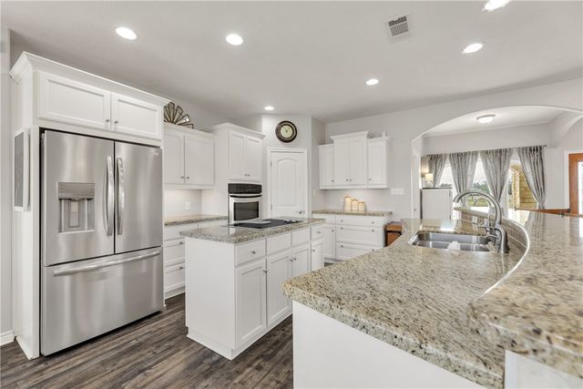 8912 County Road 121, Iola, TX 77861