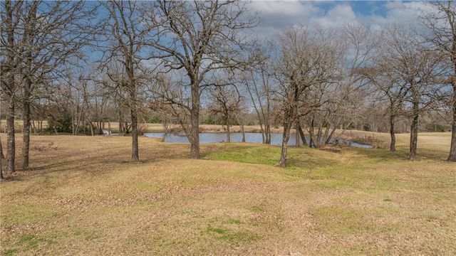 8912 County Road 121, Iola, TX 77861