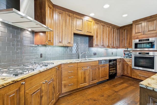 4242 Broadway Apt 1702, San Antonio, TX 78209