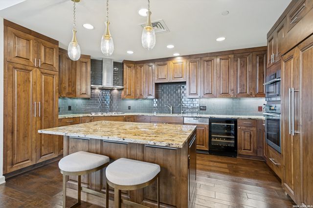 4242 Broadway Apt 1702, San Antonio, TX 78209