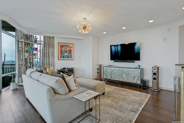 4242 Broadway Apt 1702, San Antonio, TX 78209
