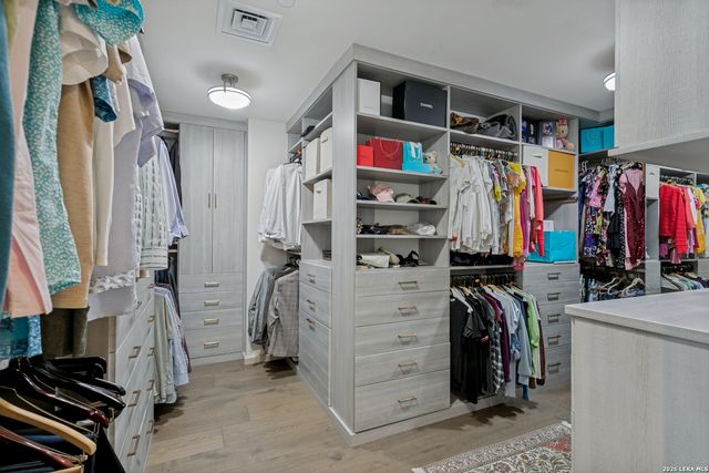 4242 Broadway Apt 1702, San Antonio, TX 78209