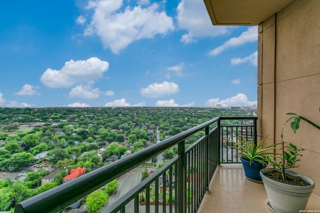 4242 Broadway Apt 1702, San Antonio, TX 78209