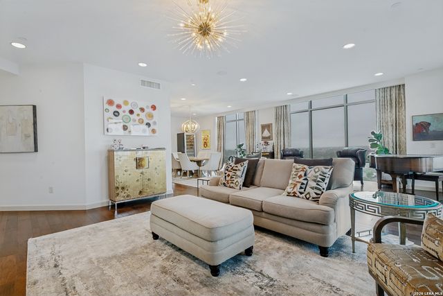 4242 Broadway Apt 1702, San Antonio, TX 78209