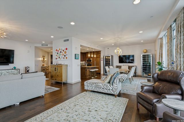 4242 Broadway Apt 1702, San Antonio, TX 78209