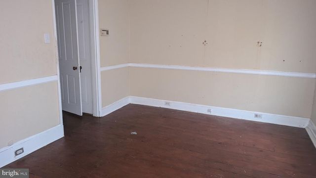 126 W QUEEN LN, Philadelphia, PA 19144