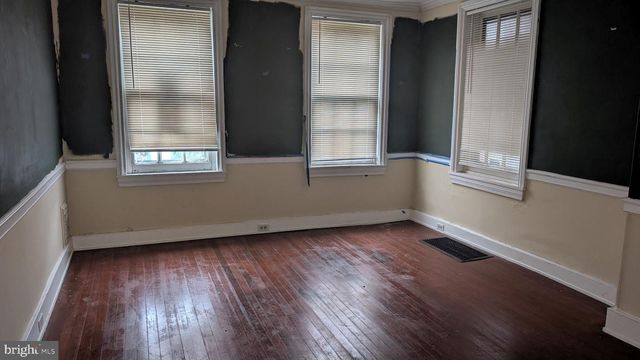 126 W QUEEN LN, Philadelphia, PA 19144