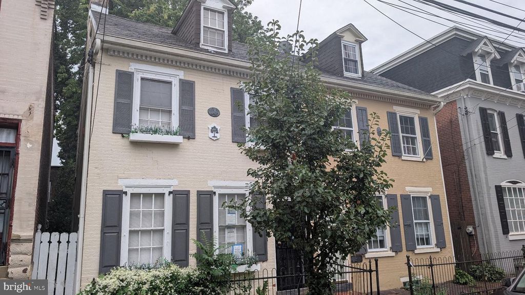 126 W QUEEN LN, Philadelphia, PA 19144