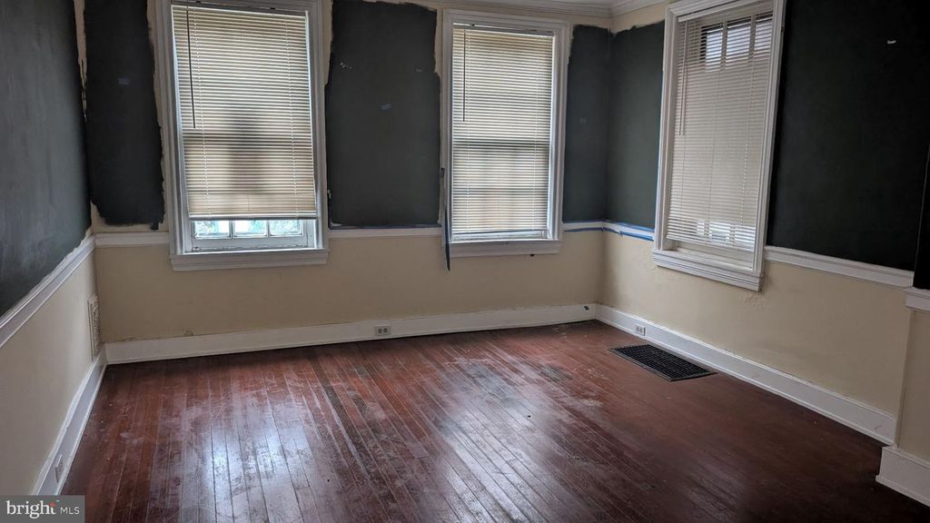 126 W QUEEN LN, PHILADELPHIA, PA 19144 — photo 3