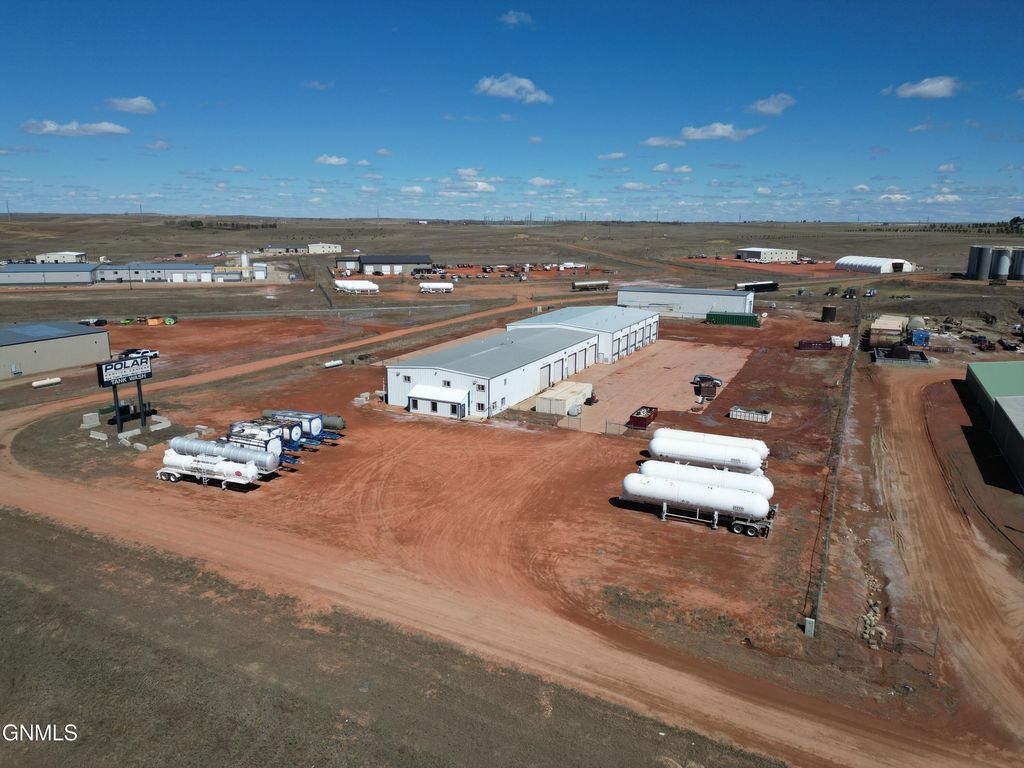 10468 1st Street SW, Killdeer, ND 58640 photo 10