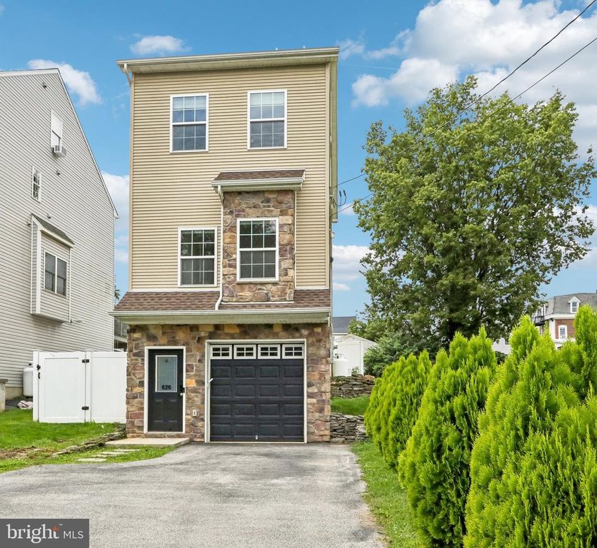 626 FULTON ST, CONSHOHOCKEN, PA 19428 — exterior