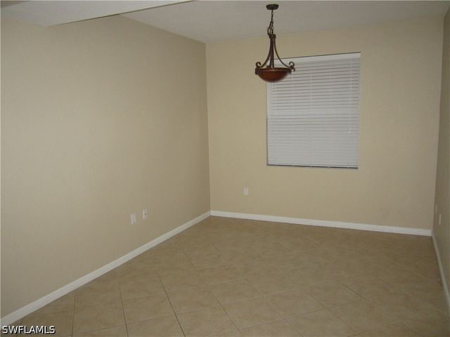 10033 Heather LN 5-502, Naples, FL 34119