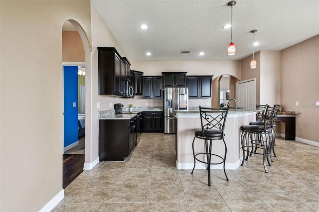 205 ORANGE MILL AVE, Ruskin, FL 33570