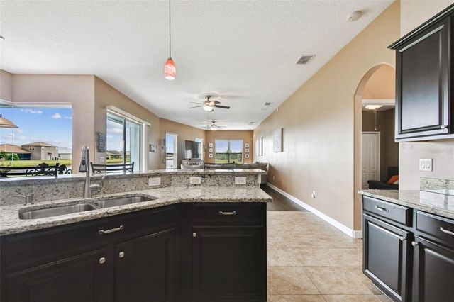 205 ORANGE MILL AVE, Ruskin, FL 33570