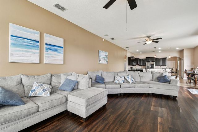 205 ORANGE MILL AVE, Ruskin, FL 33570