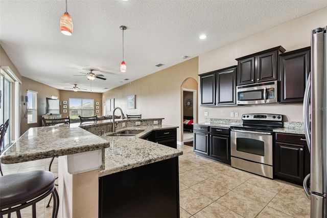 205 ORANGE MILL AVE, Ruskin, FL 33570