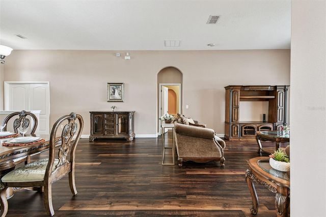 205 ORANGE MILL AVE, Ruskin, FL 33570